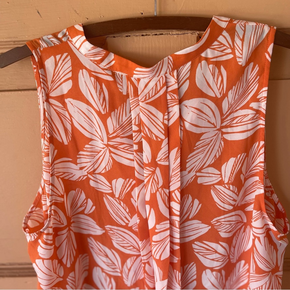 41 Hawthorn White and Orange Sleeveless Blouse with Notched Collar - Picture 2 of 11